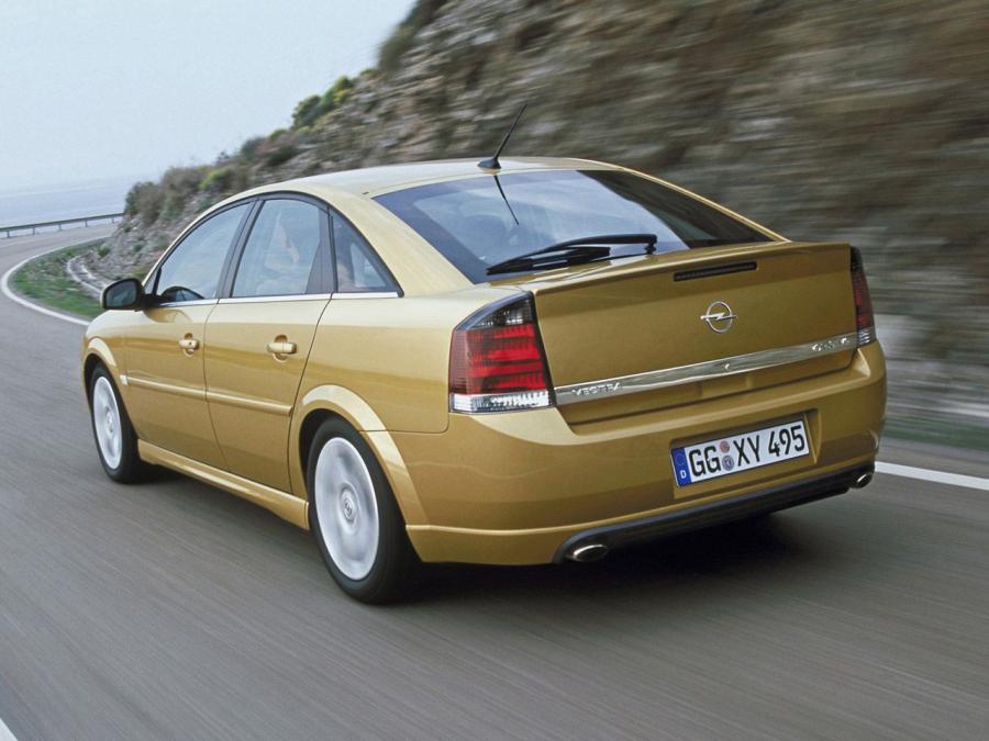  Opel Vectra GTS 2002 года  (фото 20 из 28)